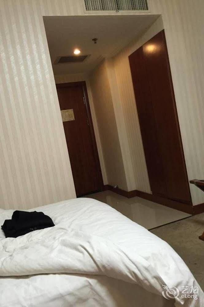 Shenyang Jinke Hotel Экстерьер фото